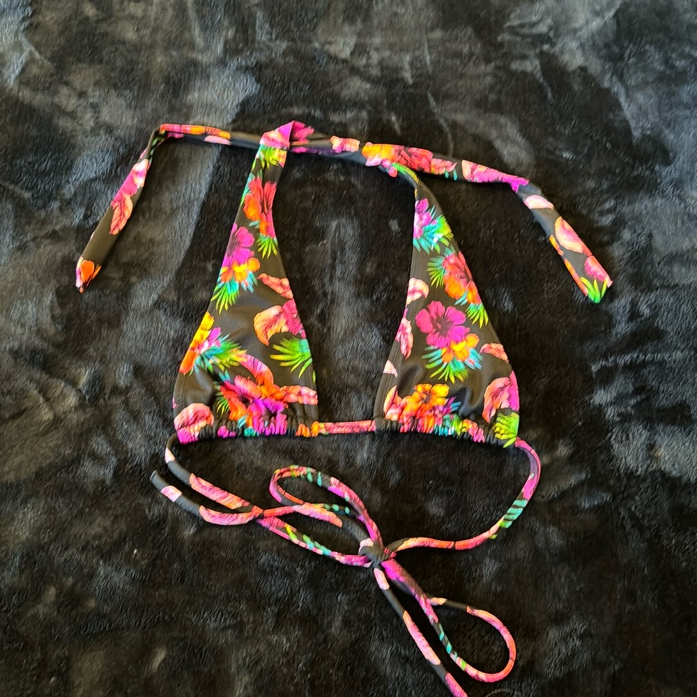 Victoria's Secret XS bikini top